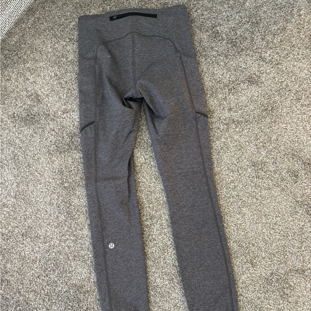 Lululemon swift speed high rise legging.